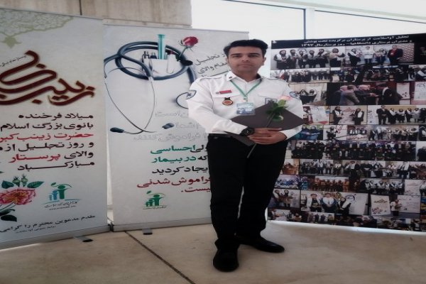 تجلیل وزیر بهداشت از مخترع تربت حیدریه ای تجلیل وزیر بهداشت از مخترع تربت حیدریه ای