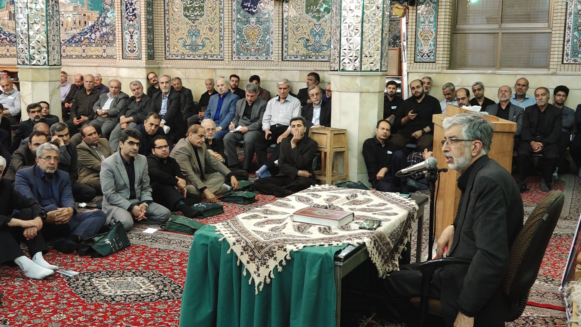 ایران در نبرد اقتصادی و رسانه ای با استکبار