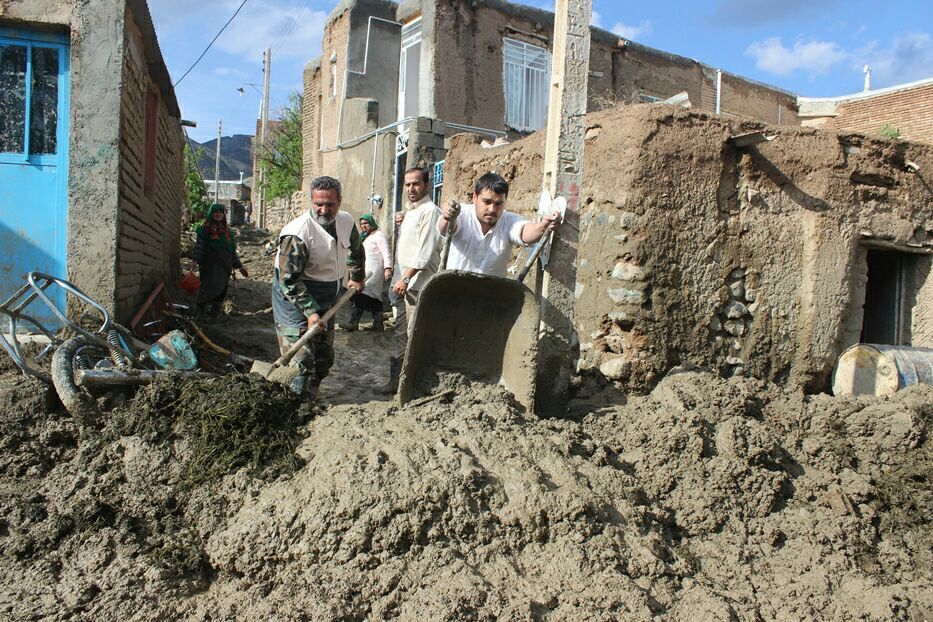 پایان لایروبی مناطق سیلزده داورزن