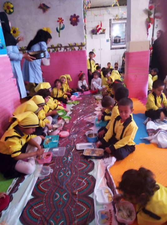 طرح یک وعده غذای گرم در ۵۷ روستا مهد بویراحمد