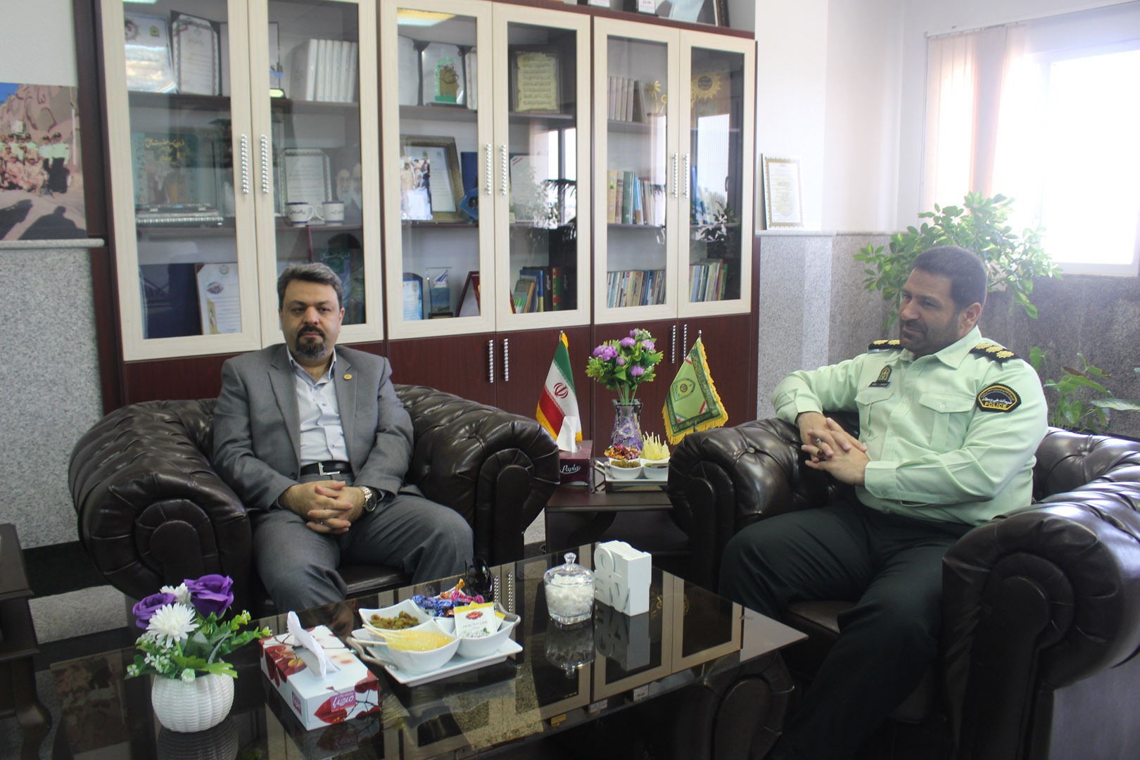 تحقق پليس هوشمند با همراهي دانشگاه ها تحقق پليس هوشمند با همراهي دانشگاه ها