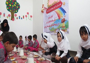 آغاز طرح غذای گرم در روستا مهدهای شهرستان اردستان آغاز طرح غذای گرم در روستا مهدهای شهرستان اردستان