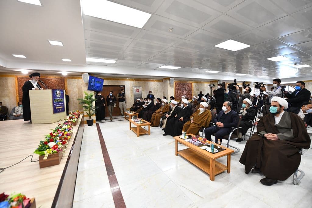 برگزاری آئین نکوداشت آیت الله محمدی ری شهری در قم برگزاری آئین نکوداشت آیت الله محمدی ری شهری در قم