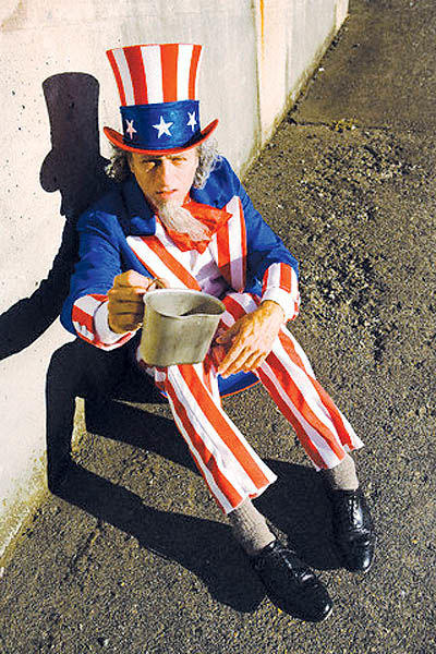 انتقاد ۶۹ درصد آمریکایی‌ها از عملکرد اقتصادی ترامپ