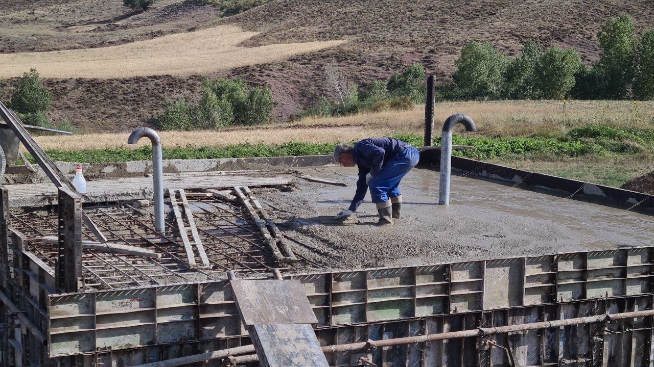 مخزن آب شرب روستای دهنج آماده بهره برداری