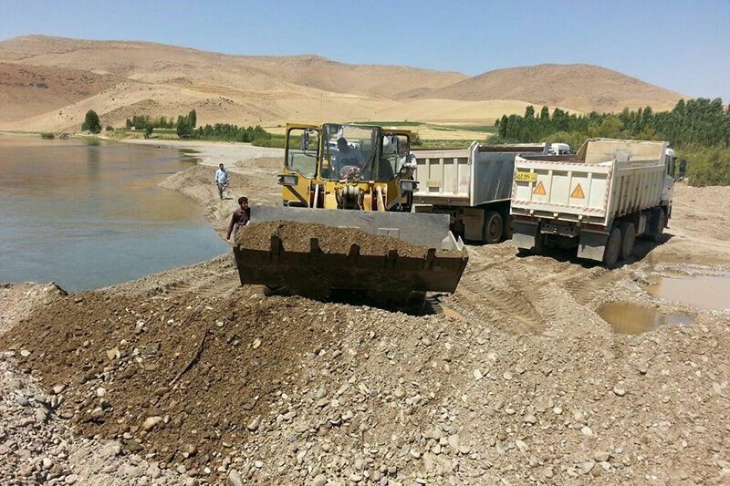 کشف ۴۰۰۰ مترمکعب انباشت مصالح رودخانه‌ای در میاندوآب