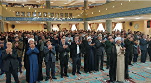 جلوه های قنوت بندگی در نماز عید فطر آذربایجان شرقی