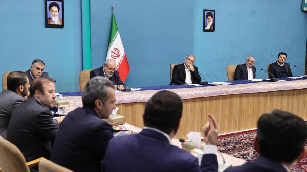 حرکت به سمت انرژیهای پاک و اصلاح سیاستهای توسعه ضروری است حرکت به سمت انرژیهای پاک و اصلاح سیاستهای توسعه ضروری است