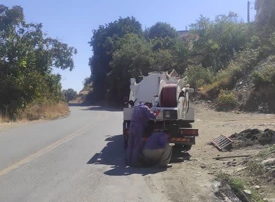 انجام عملیات رفع انسداد و لایروبی خط انتقال فاضلاب سردشت