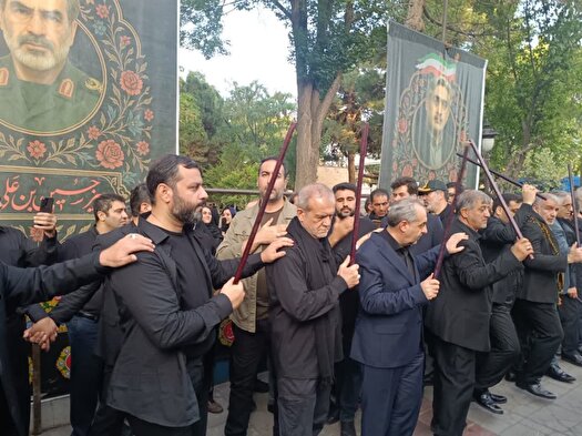 حضور رئیس جمهور در مراسم عزاداری حسینی تبریز