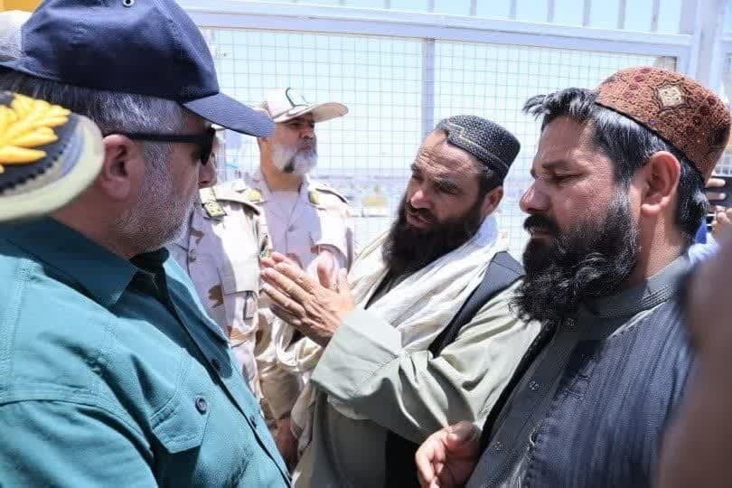 خروج روزانه ۶۰ تا ۷۰ کامیون اثاثیه اتباع غیر مجاز افغانستانی، از مرز ماهیرود