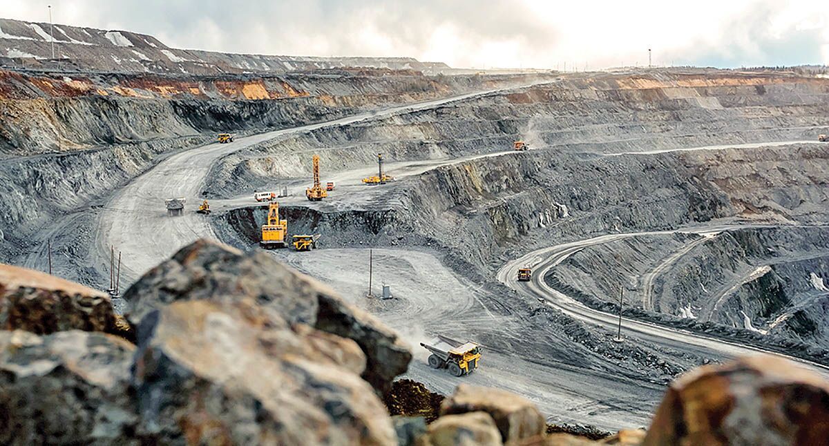 انگوران، پیشتاز صنعت و معدن استان زنجان