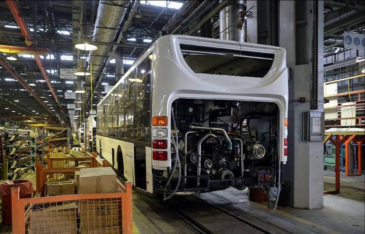 قرارداد‌های بلند مدت با اتوبوس‌سازان منعقد شود