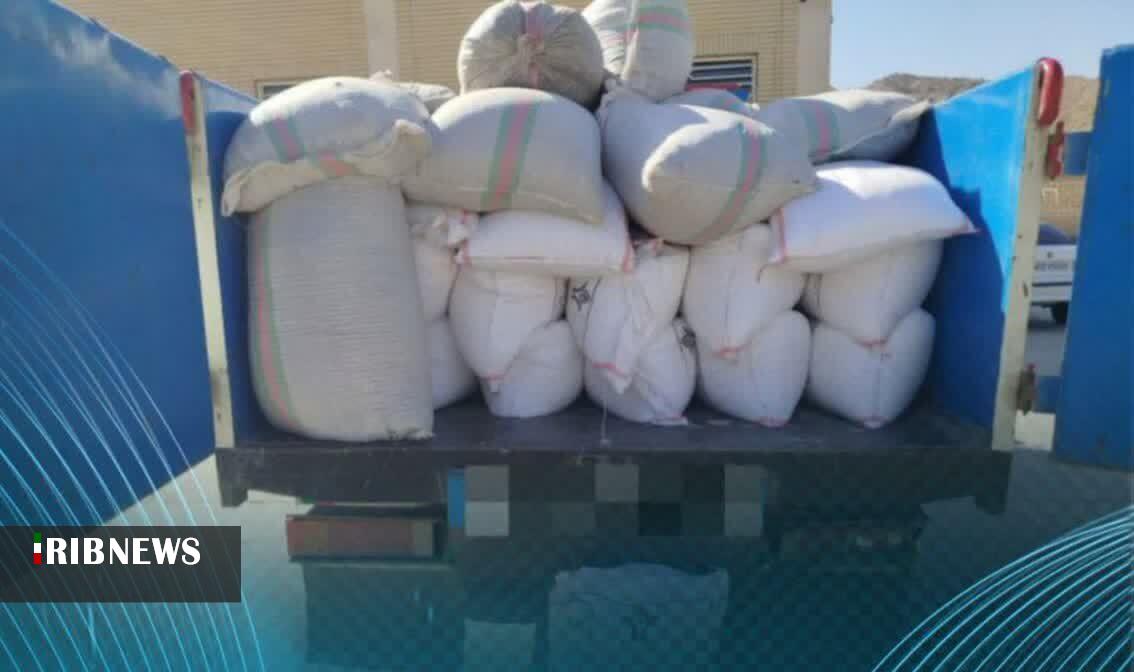 ایسوزوی حامل کود شیمیایی قاچاق در بجنورد توقیف شد