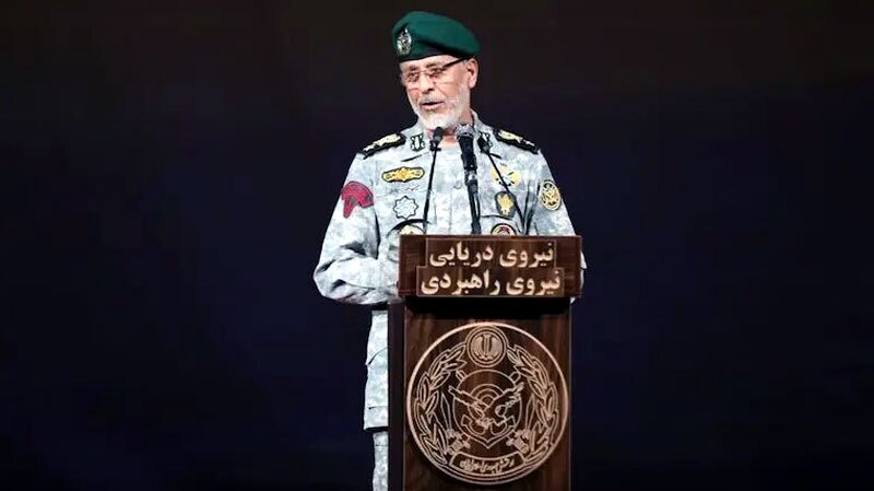 دریادار سیاری: رژیم صهیونیستی نمیتواند تنهایی با ایران بجنگد دریادار سیاری: رژیم صهیونیستی نمیتواند تنهایی با ایران بجنگد