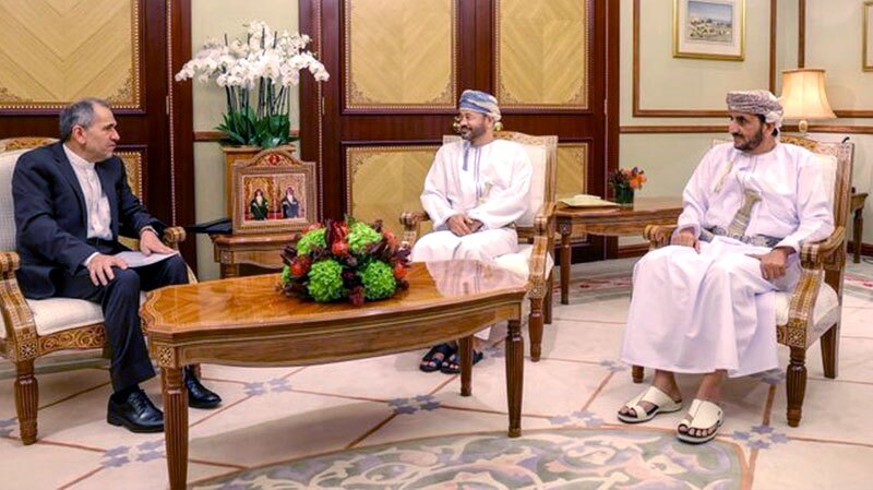 رایزنی تخت روانچی با وزیر خارجه عمان رایزنی تخت روانچی با وزیر خارجه عمان