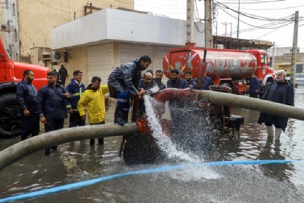 کاهش آبگرفتگی در اهواز با نصب ۲۲۰ پمپ و اصلاح خطوط فرسوده کاهش آبگرفتگی در اهواز با نصب ۲۲۰ پمپ و اصلاح خطوط فرسوده