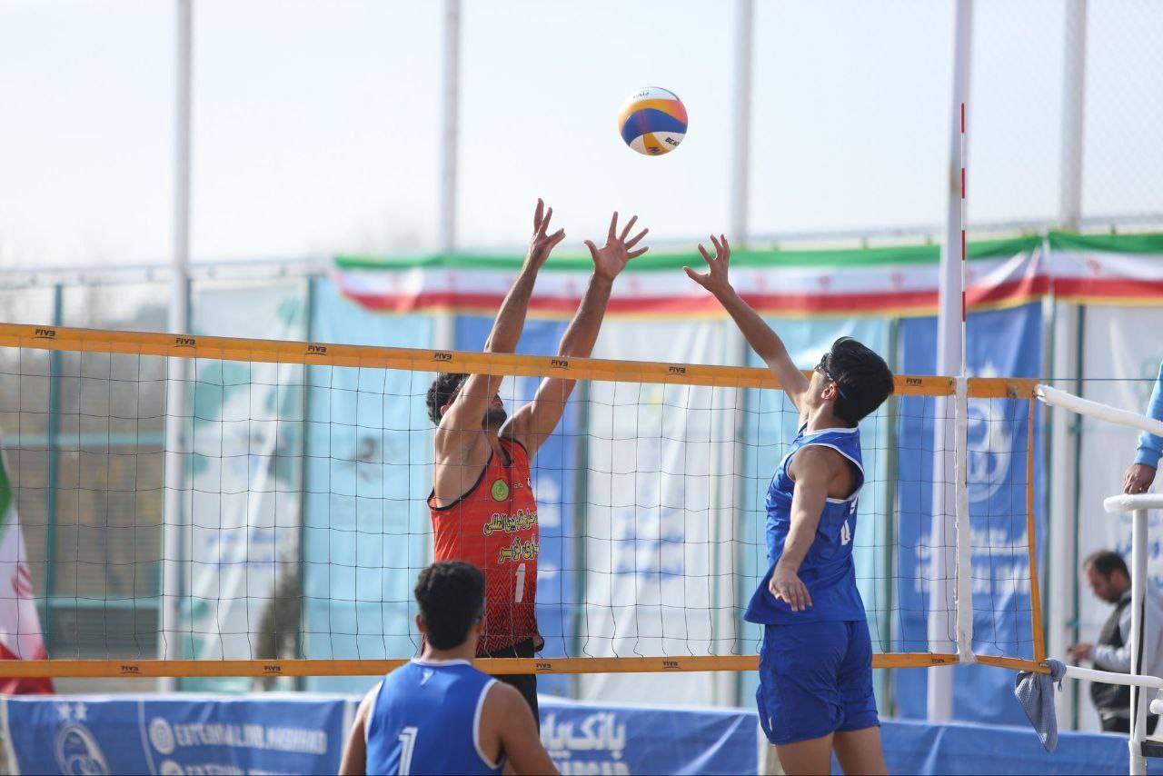 مدال برنز استقلال مشهد در هفته دوم لیگ برتر والیبال ساحلی