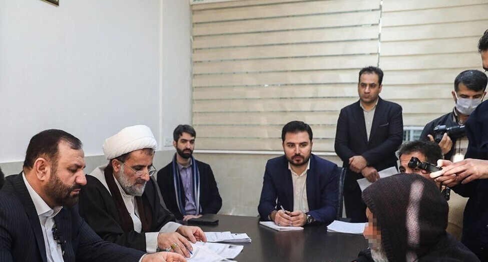 بازدید دادستان تهران از زندان‌های استان و آزادی ۱۱۳ محکوم واجد شرایط قانونی